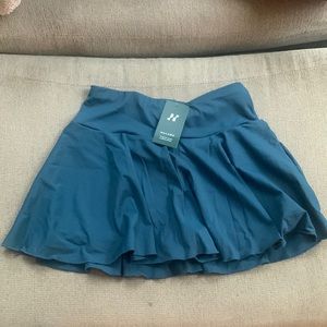 NWT Halara Everyday Cloudful Air 2-in-1 Tennis Skirt in Legion Blue